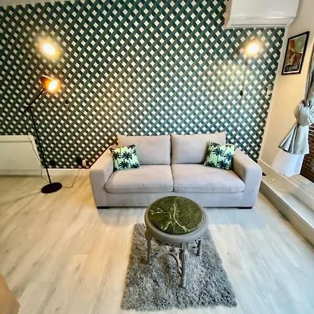 Apartmán Superbe Studio Balcon Emplacement Nº1: Place Morny *
